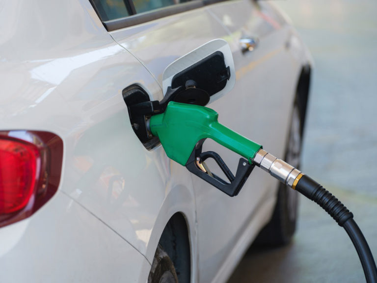 filling e 10 petrol