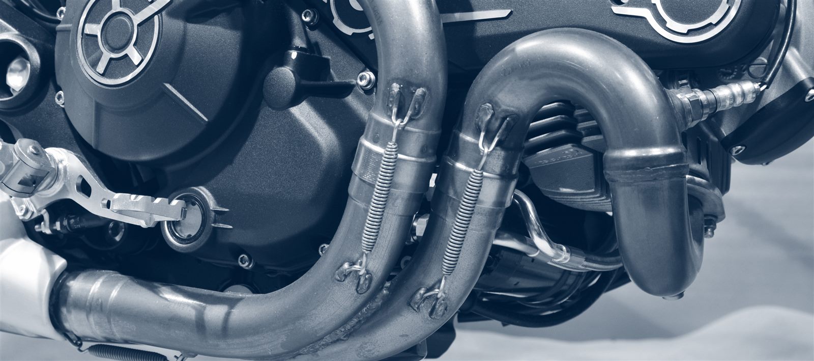 Bent stainless exhaust headers produced on a mandrel tube bender